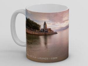 Taza de Cerámica, con foto de la playa de san Lorenzo al amanecer en Gijón
