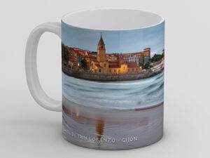 Taza de cerámica, con fotografía de un atardecer en la playa de San Lorenzo