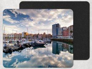 Alfombrilla del puerto deportivo de Gijón